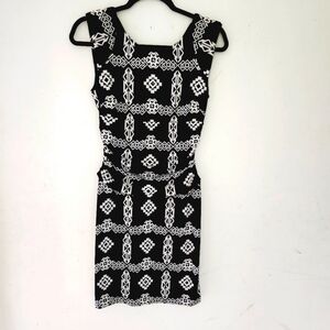 NWT INC  INTERNATIONAL CONCEPTS Petite sleeveless dress